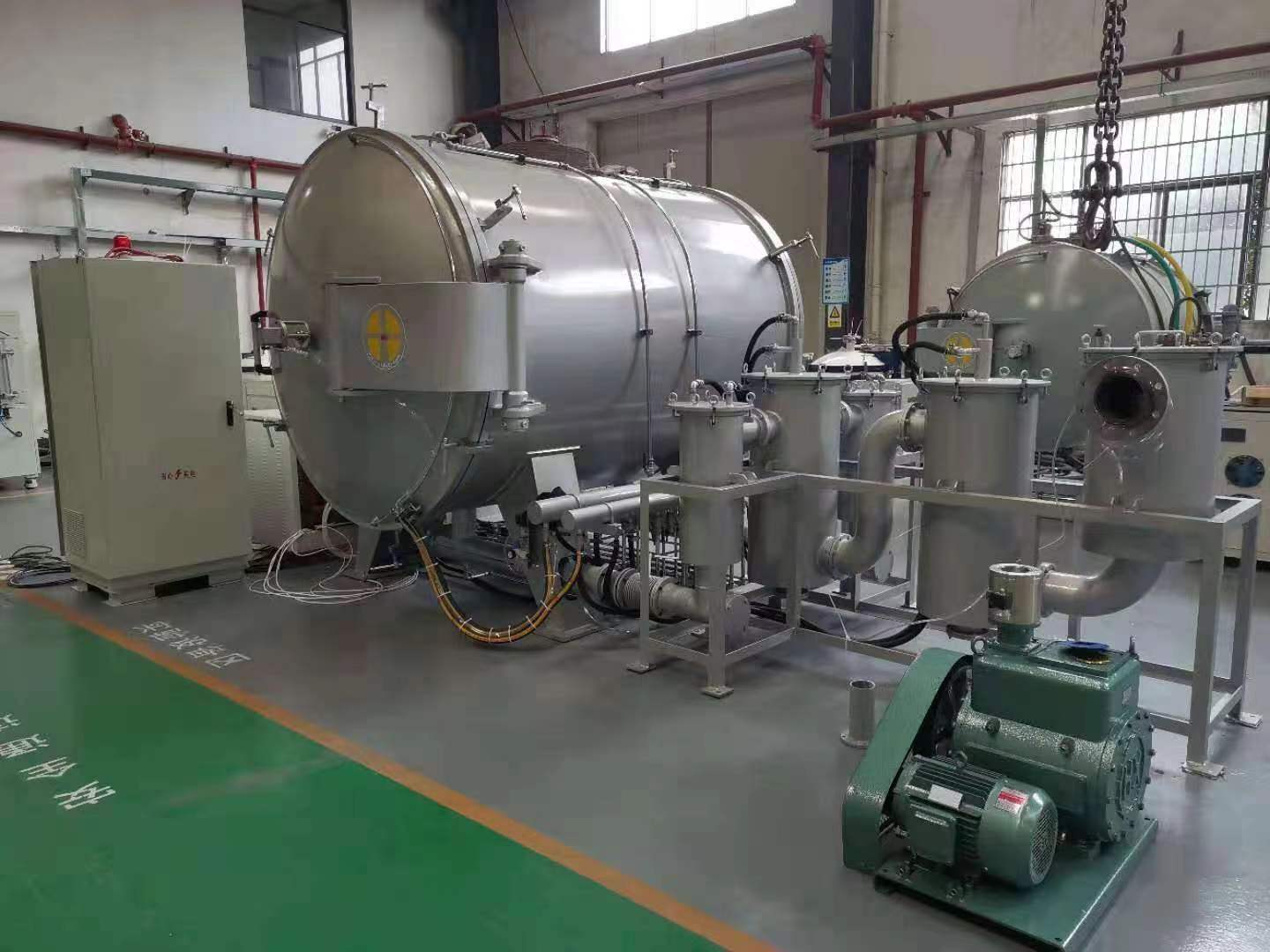 750*750*2000mm ，1600℃碳化爐出廠前調試